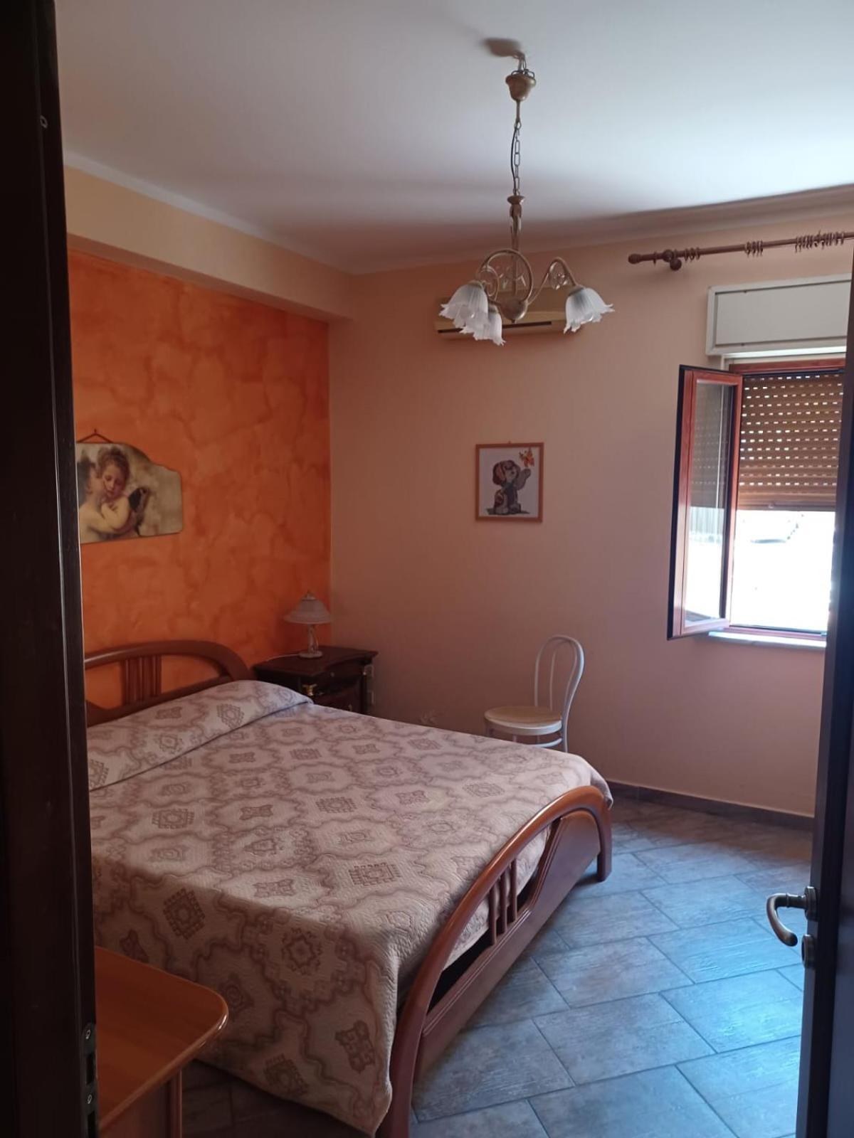 Holiday Homes Кампофеліче-ді-Роччелла Екстер'єр фото