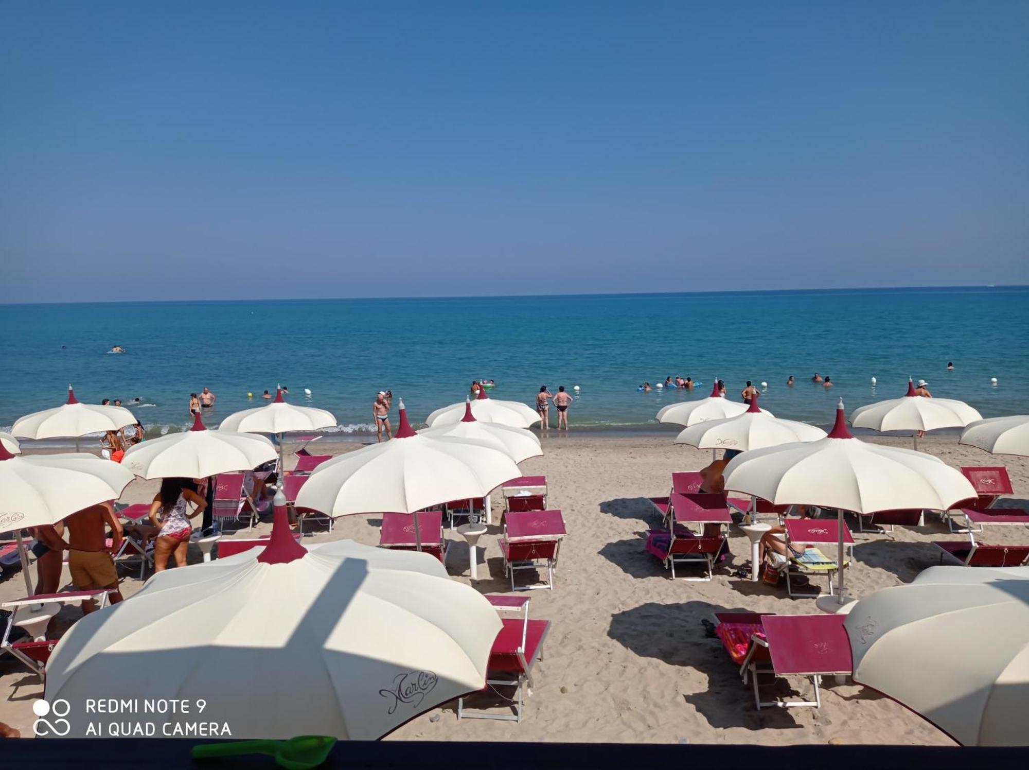 Holiday Homes Кампофеліче-ді-Роччелла Екстер'єр фото